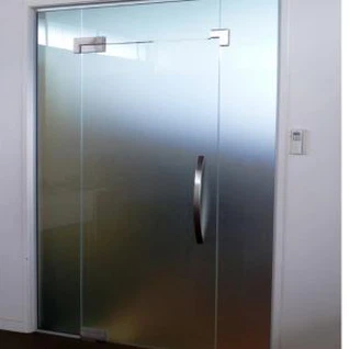 Doras Earraigh an Urláir