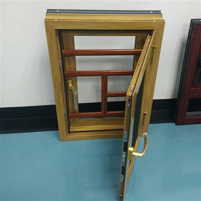 fuinneoga agus doirse alu